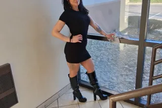 Discreet,Professional and flexible (schedule and body 😆)Dont spend your time wondering what if! hit my line and lets make it happen in real and ready now! Dont be scared i don't bite, unless ya want me to wink 😉 (513)-six5six-34sixsix - Image 6