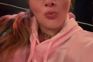 GET WIT A THICK BITCH WHO CAN TAKE SUM DICK 🍆💦 - Image 9