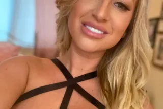 Quinn Waters adult star - Image 3