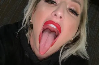 Quinn Waters adult star - Image 7